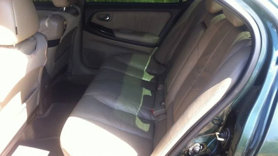 Nissan Maxima QX 3