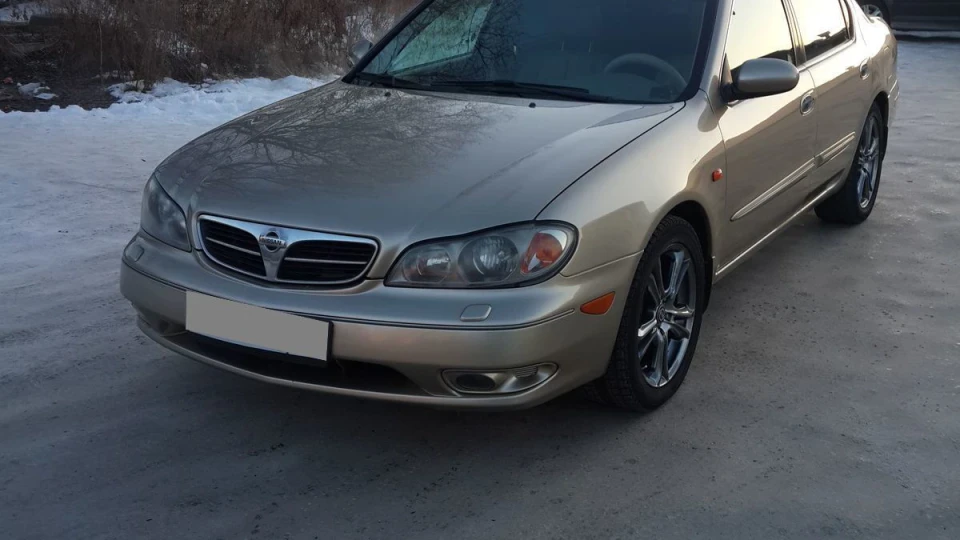 Nissan Maxima QX