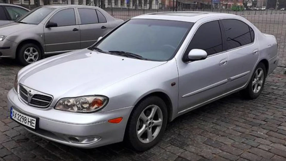 Nissan Maxima QX