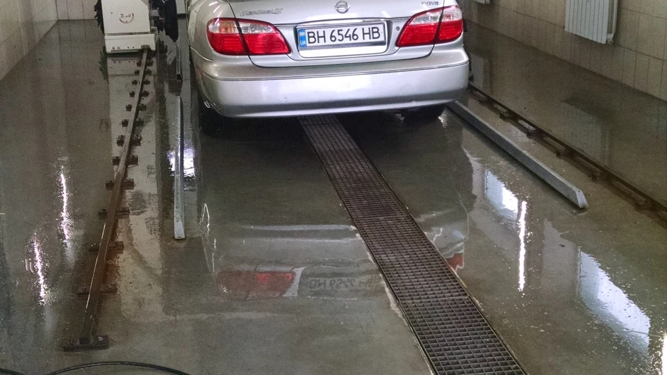 Nissan Maxima QX 3