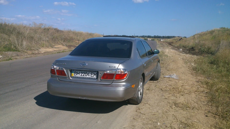 Nissan Maxima QX 2
