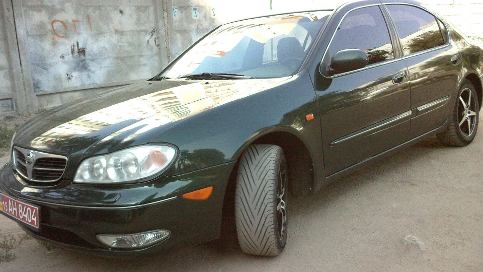 Nissan Maxima QX 2