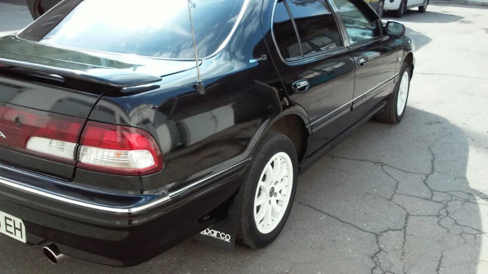 Nissan Maxima QX 4
