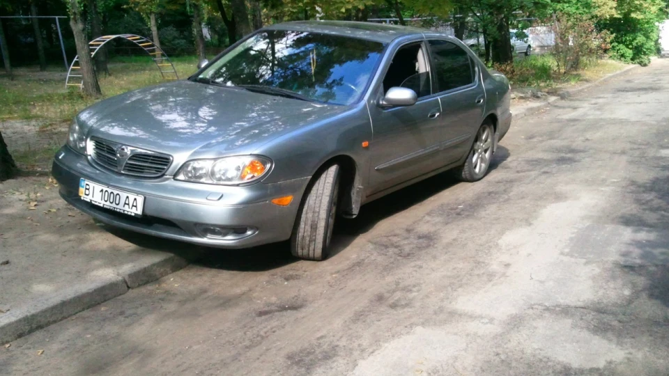 Nissan Maxima QX