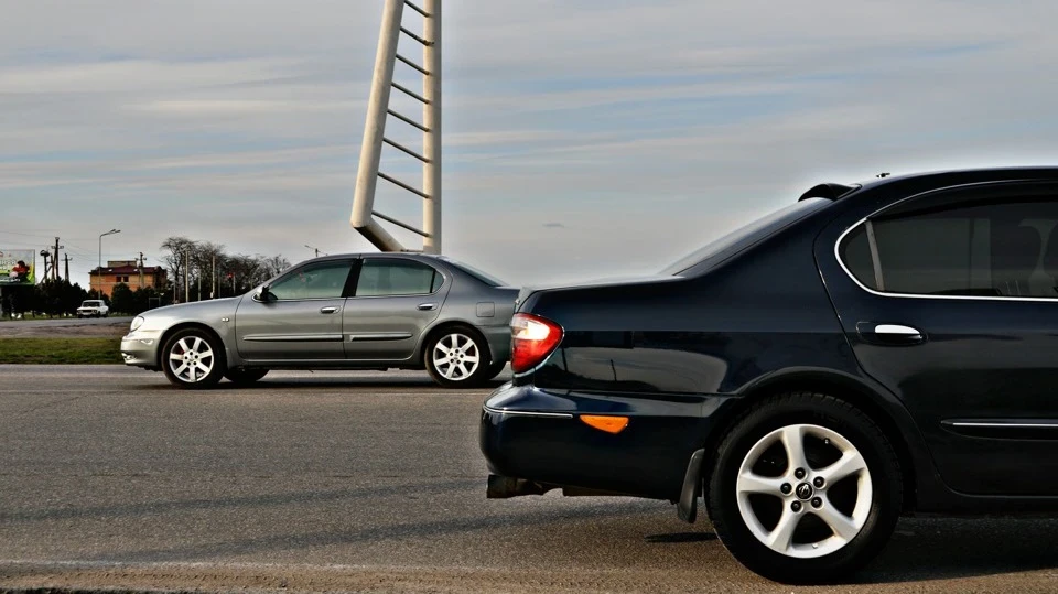 Nissan Maxima QX 2