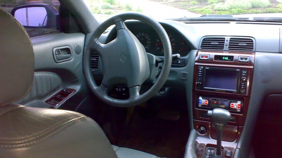 Nissan Maxima QX