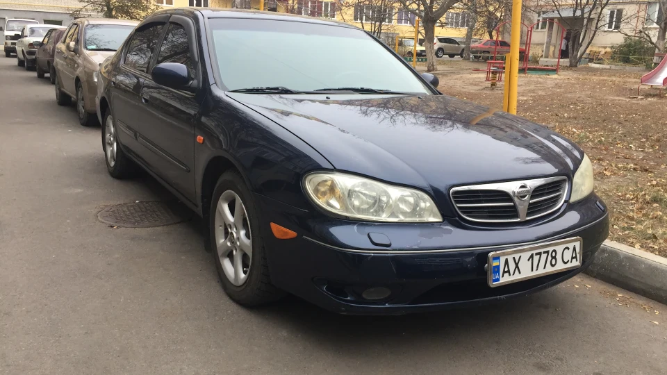 Nissan Maxima QX