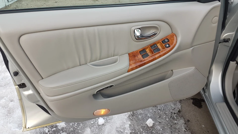 Nissan Maxima QX 2 літри газ/бензин АКПП 4