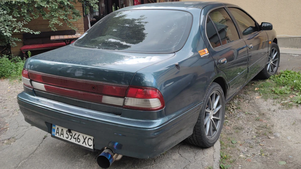 Nissan Maxima QX 2.0 на ручці 3