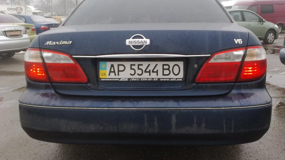Nissan Maxima QX 2.0 V6 5