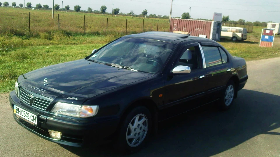 Nissan Maxima QX 2.0 4