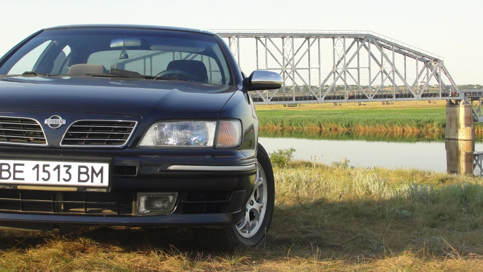 Nissan Maxima QX 2.0 2