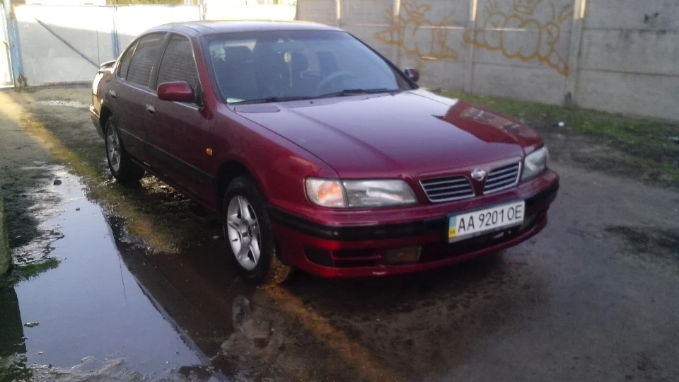 Nissan Maxima QX 2,0V6