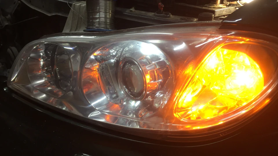 Nissan Maxima QX 3-літрова пляшка 3