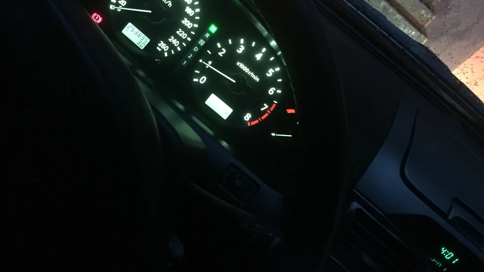 Nissan Maxima QX 3-літрова пляшка 5