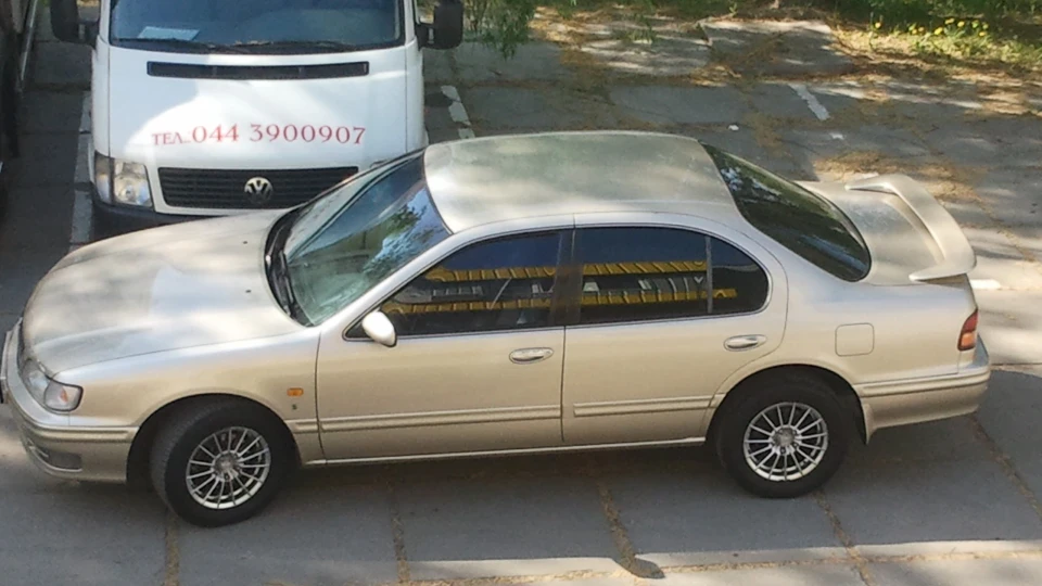 Nissan Maxima QX 3,0 л - арабка 4