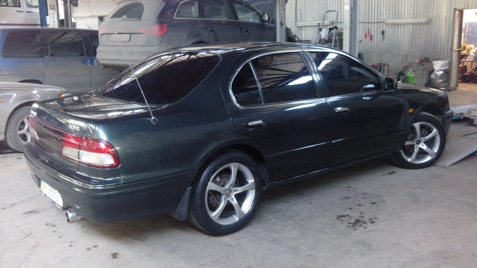 Nissan Maxima QX 3.0 літра дурі 3