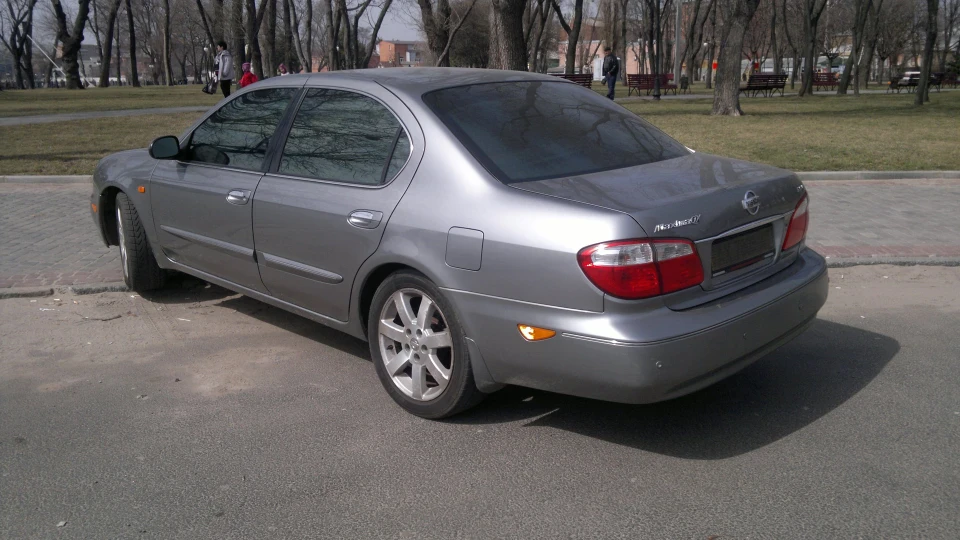 Nissan Maxima QX 3.0 2
