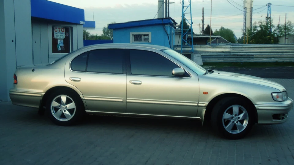 Nissan Maxima QX Арабка 2