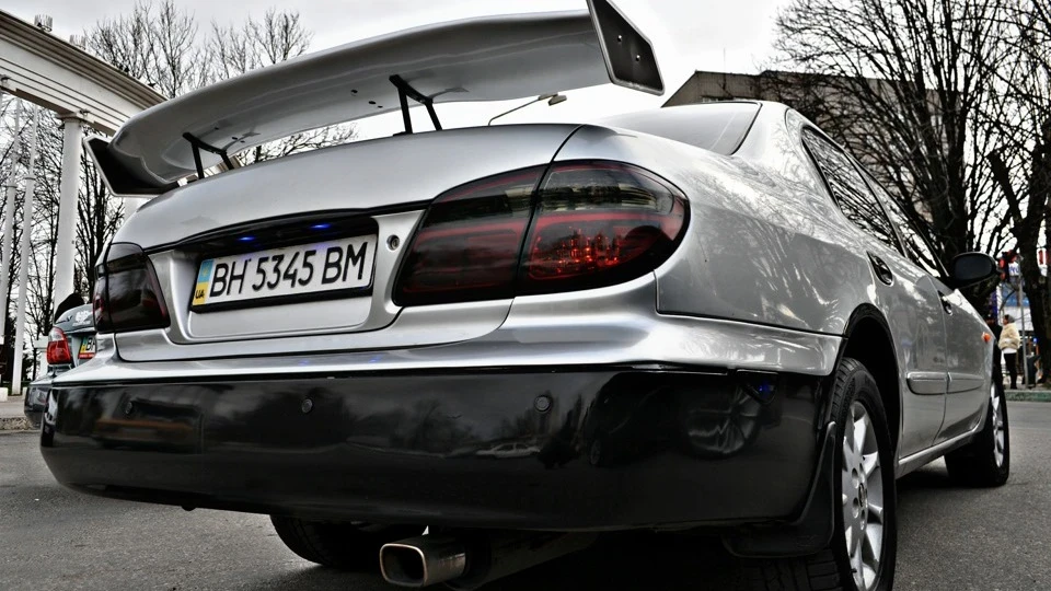 Nissan Maxima QX Шалена двушка 2