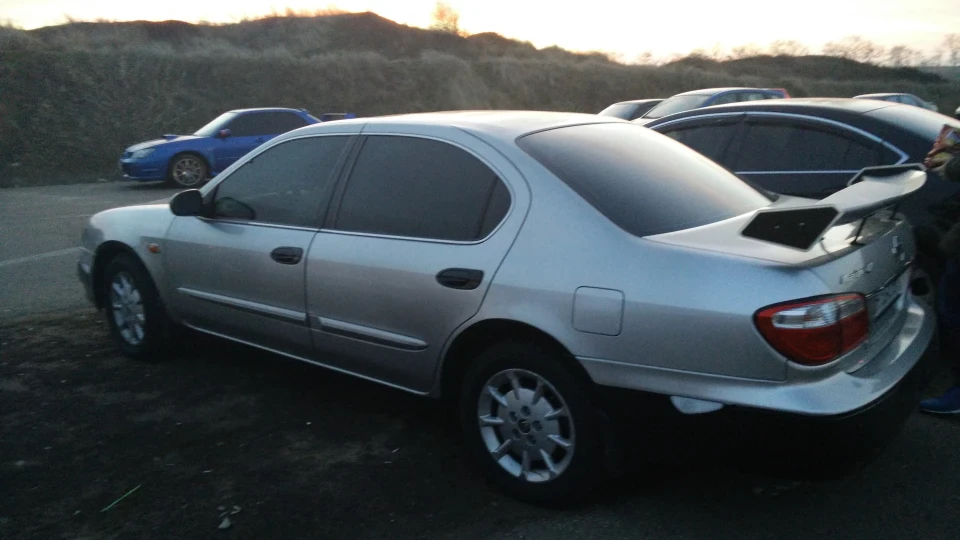 Nissan Maxima QX Шалена двушка 4