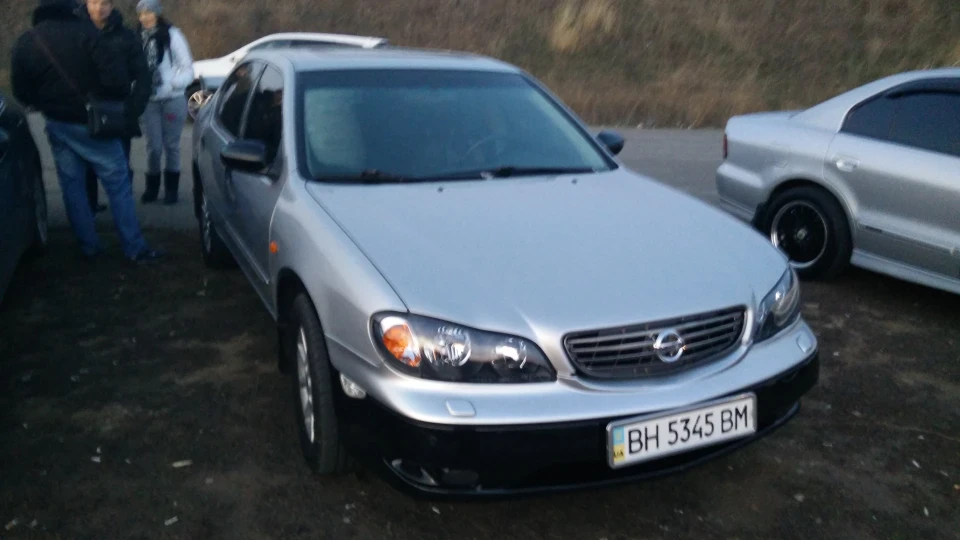 Nissan Maxima QX Шалена двушка 5