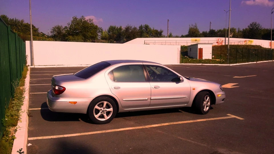 Nissan Maxima QX Бойовий МАХ V6, 3,0 2