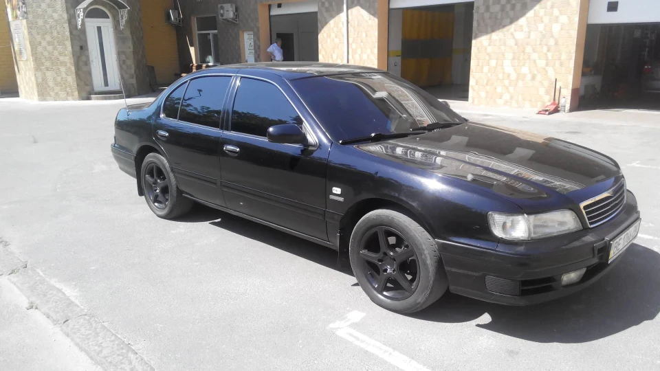 Nissan Maxima QX Братиш 4