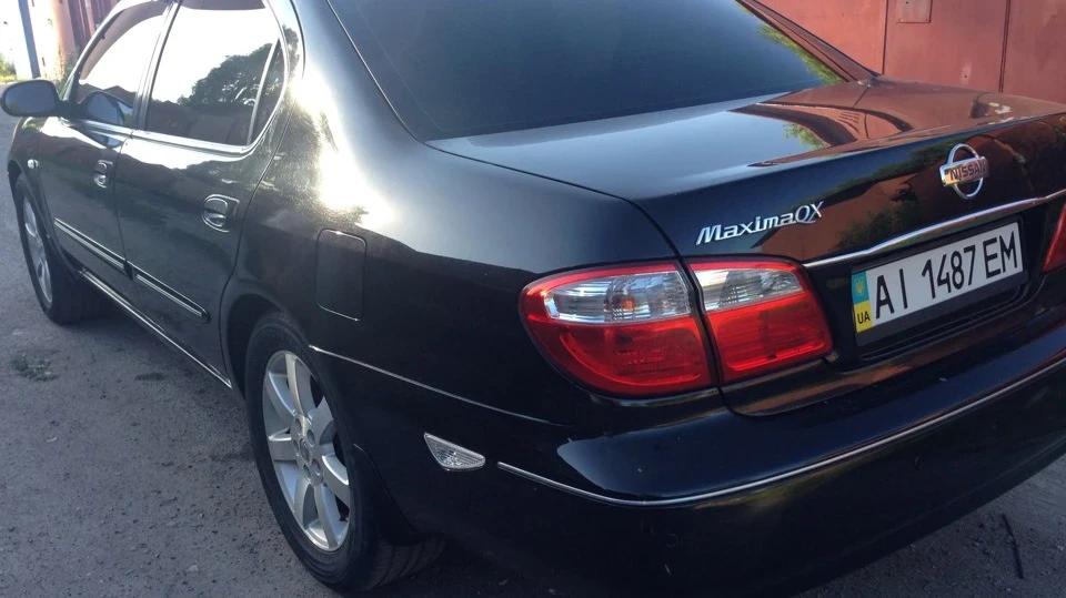 Nissan Maxima QX Чорний Максимус 5