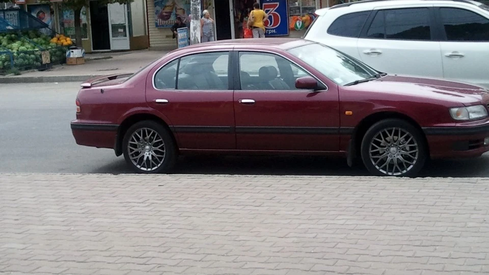 Nissan Maxima QX CRAZY MAX 5