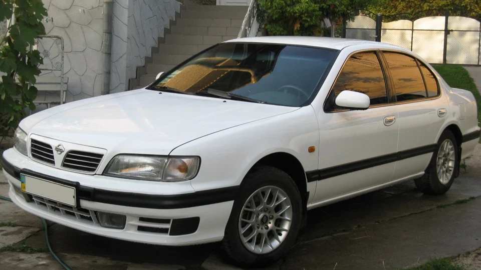 Nissan Maxima QX глісер з Покемонії 5