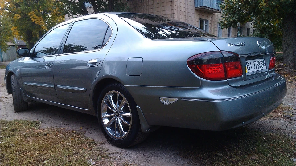 Nissan Maxima QX MAX 2