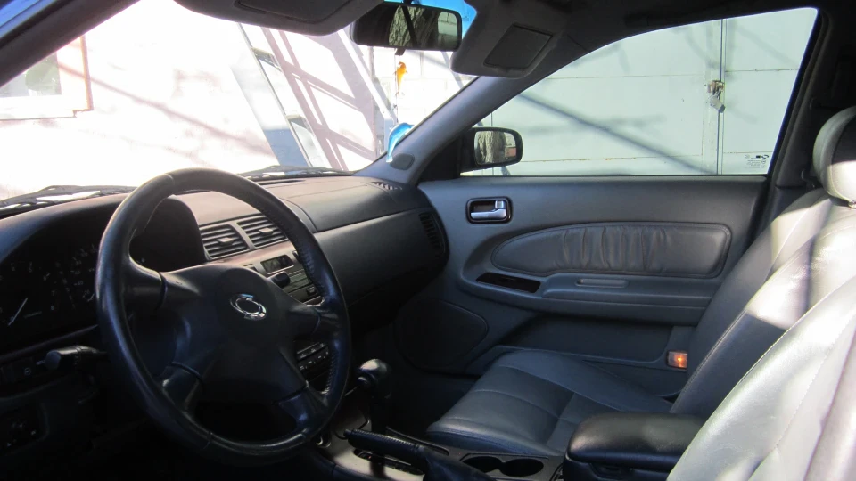 Nissan Maxima QX Renault Samsung SM5 4