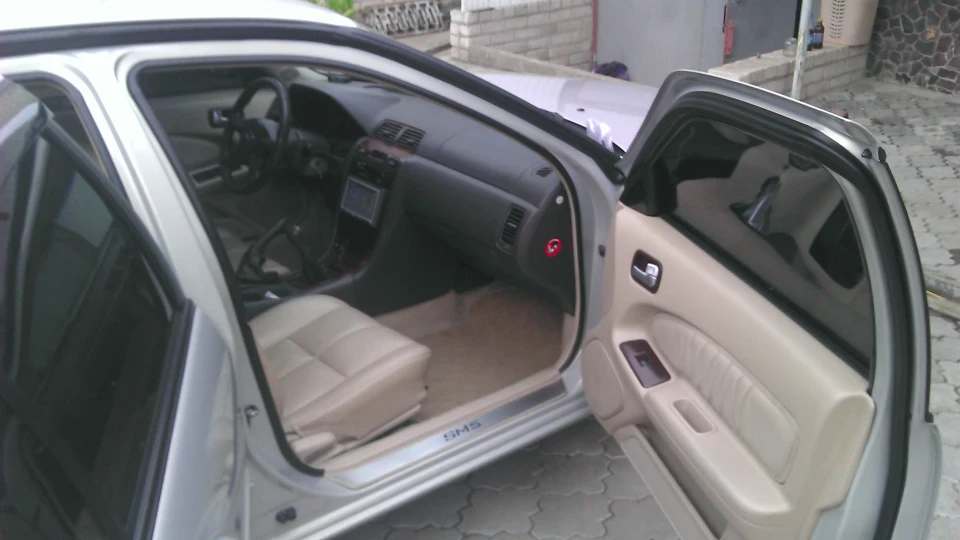 Nissan Maxima QX Samsung SM5 KoreanCar 3