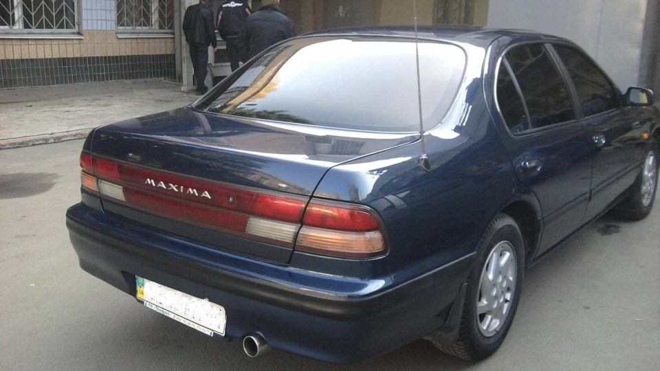 Nissan Maxima QX Синій Макс 2