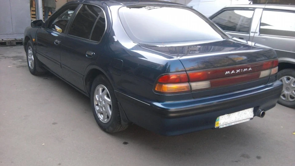 Nissan Maxima QX Синій Макс 3