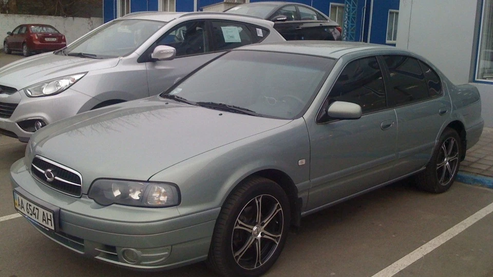 Nissan Maxima QX SR20DE 5