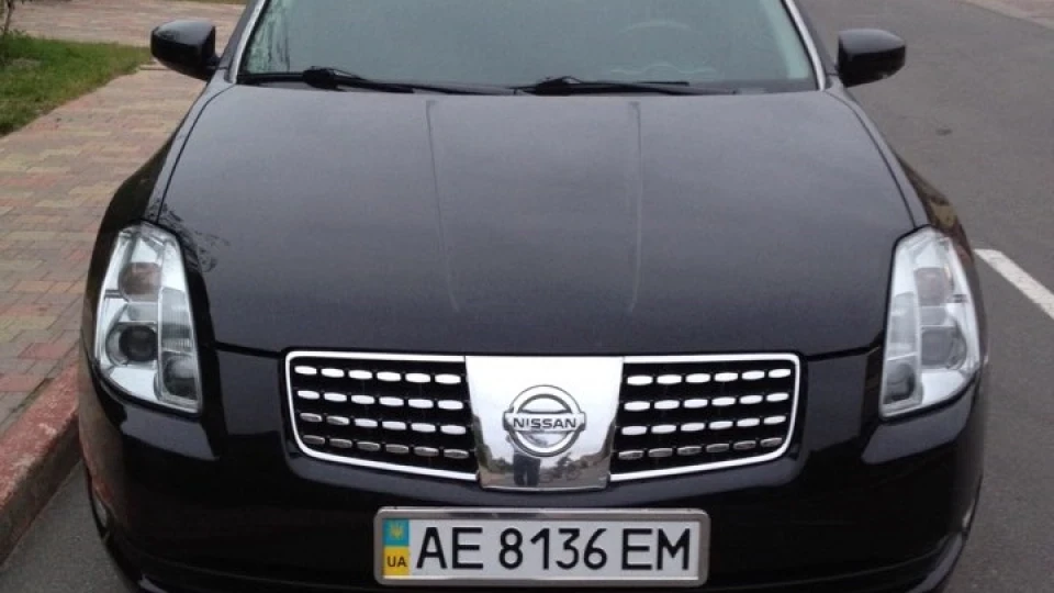Nissan Maxima 5