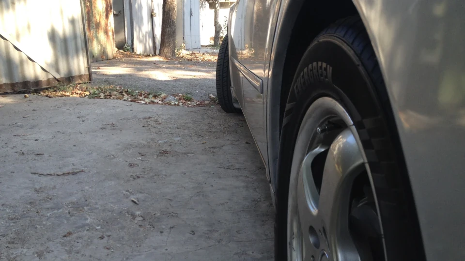 Nissan Maxima 2