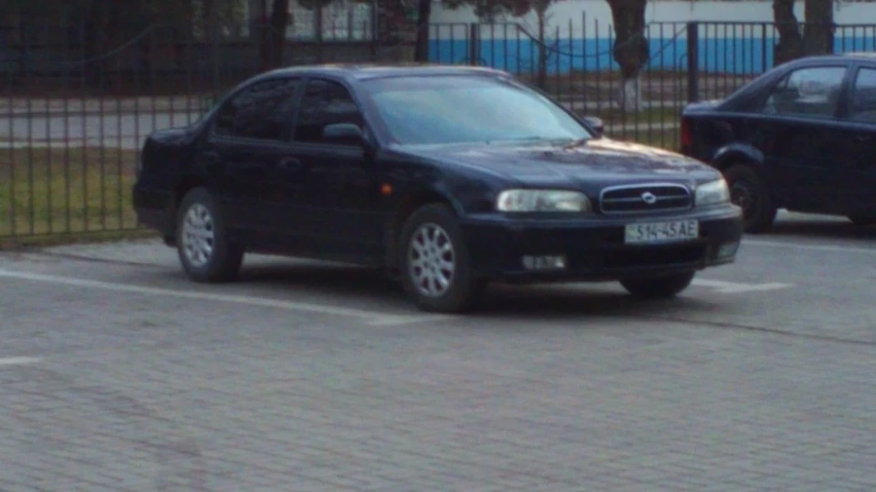 Nissan Maxima 2