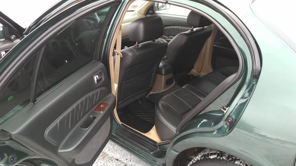 Nissan Maxima 5
