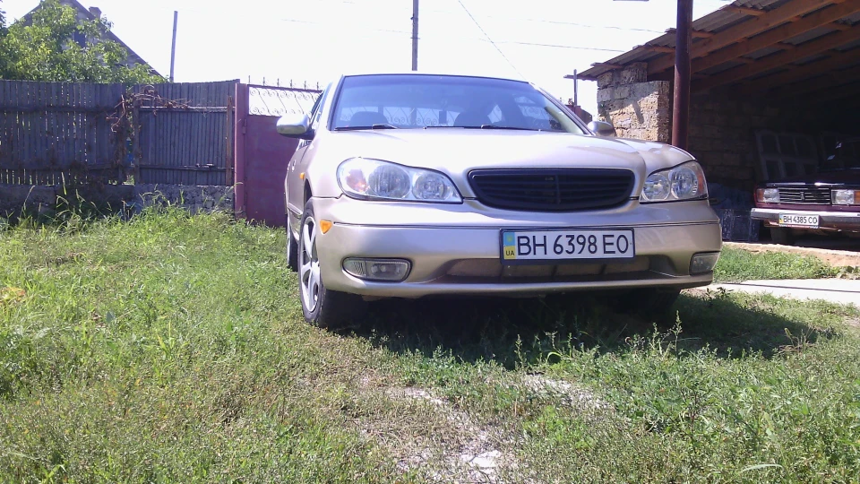 Nissan Maxima 2