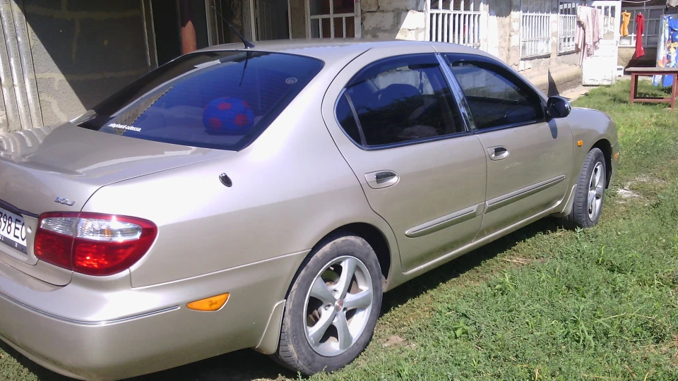 Nissan Maxima 3