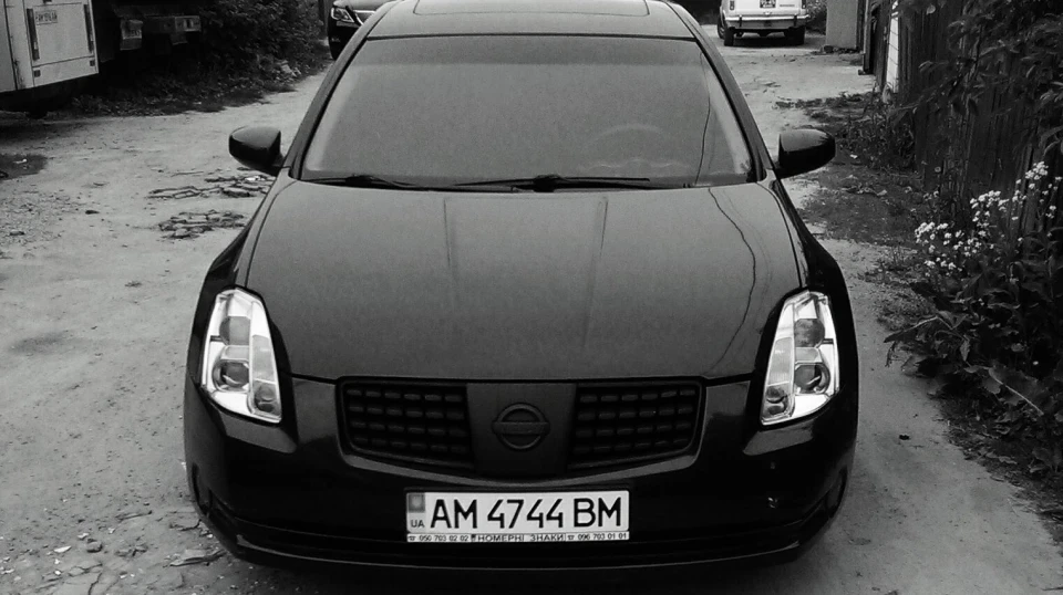 Nissan Maxima 3