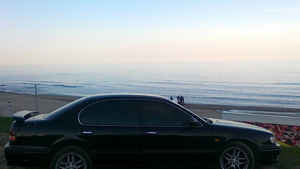 Nissan Maxima 2