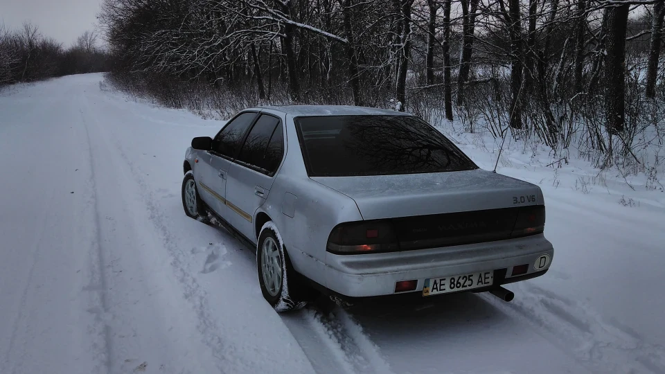 Nissan Maxima 2