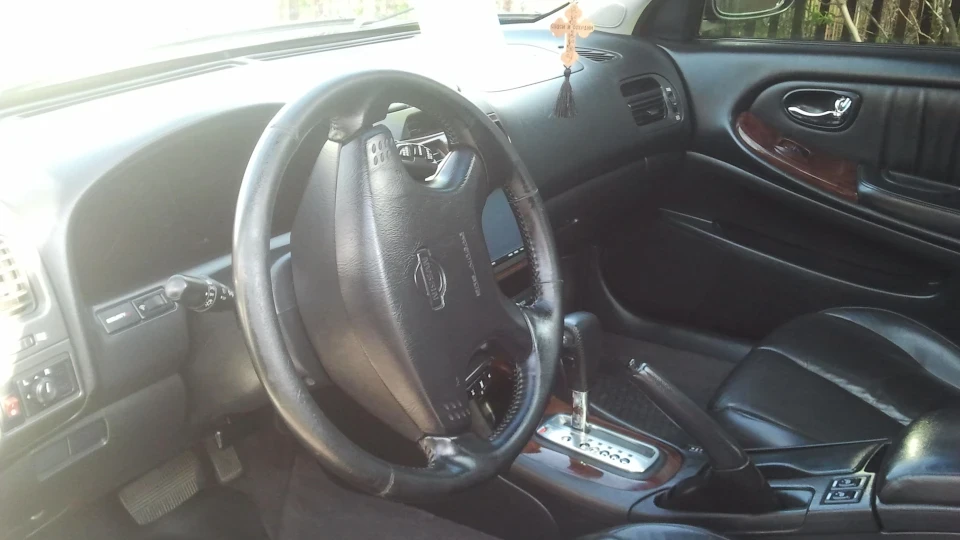 Nissan Maxima 4