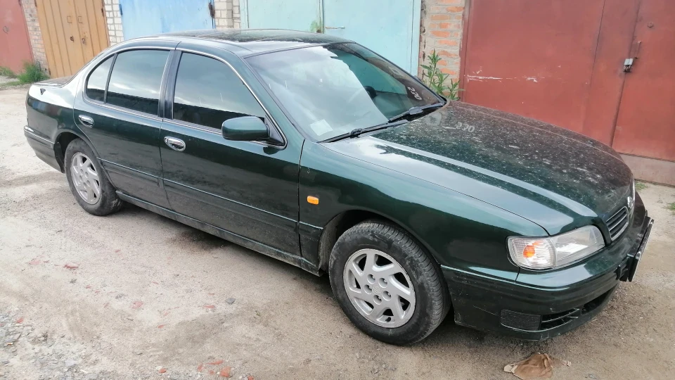 Nissan Maxima 2.0 на ручці 3