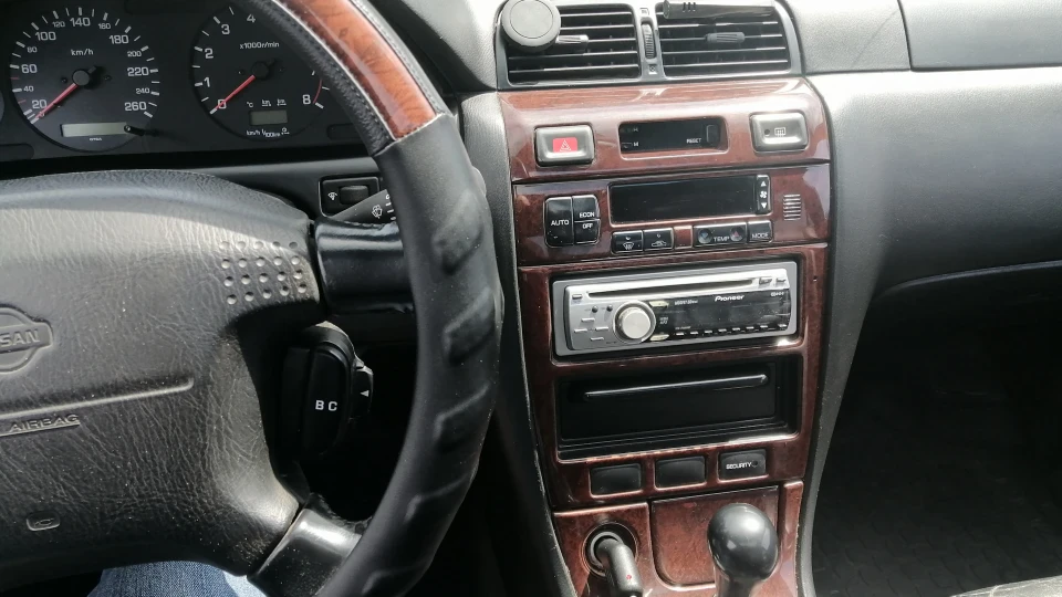 Nissan Maxima 2.0 на ручці 5