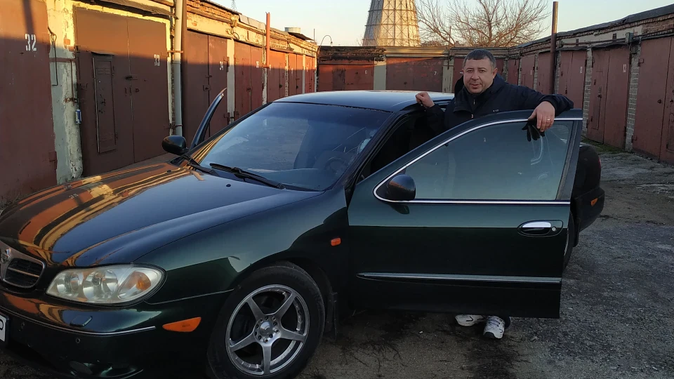 Nissan Maxima 2.0